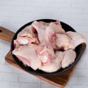 Fresh Chicken with Skin Biriyani Cut (Aprox 900 gm)